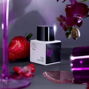 Perfume Confessions of a Rebel Bite Me EDP - Fragancia Irresistible para México